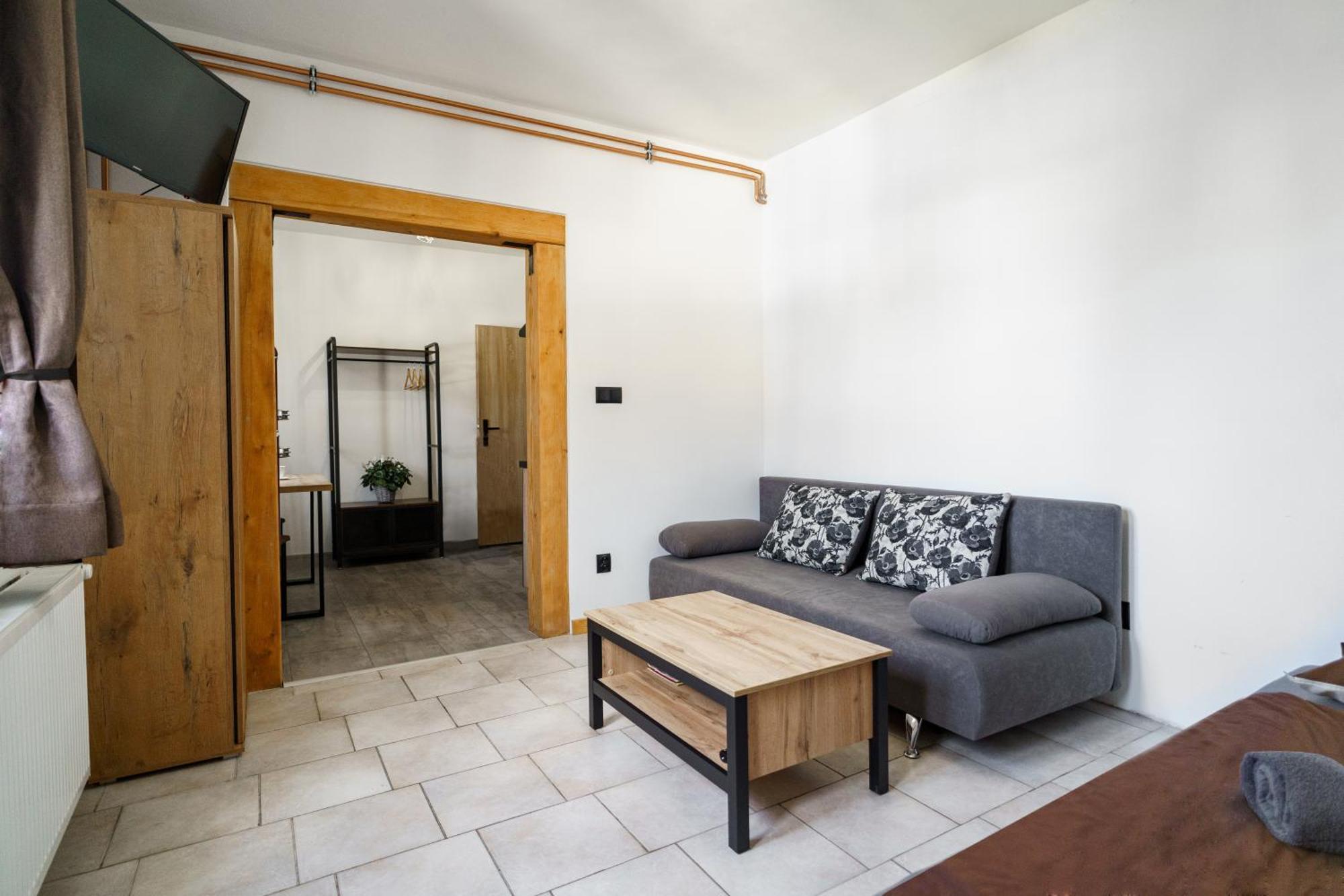 Banská Štiavnica Atelier Central מראה חיצוני תמונה